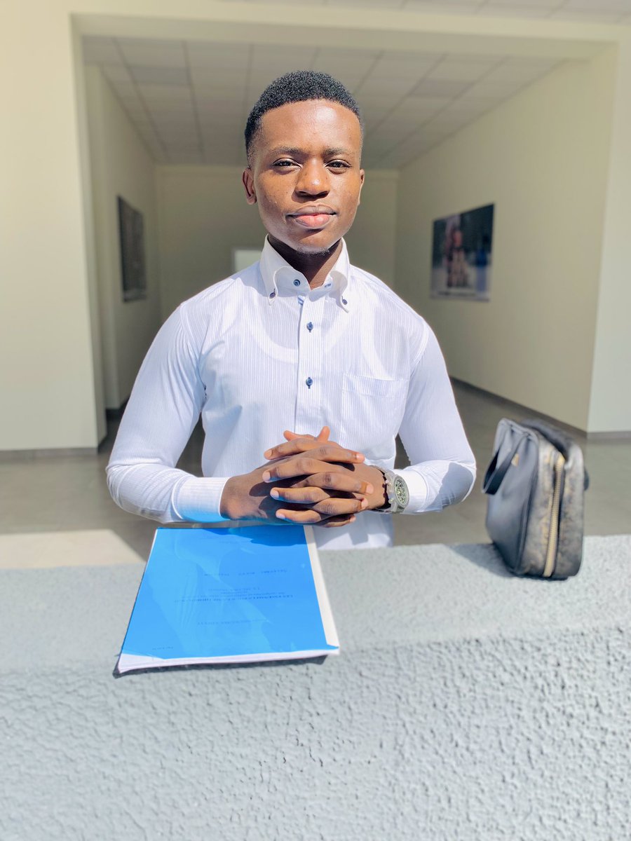 SelemaniCele1's tweet photo. #RDC
#jeunesse
#consience 🧠
Si je te disais un jour,je trouve la bonne manière de prouvé mon amour envers mon pays 🇨🇩 est d’intégrer l’armée congolaise pour mieux le servir,quel conseil me donnerais-tu ? https://t.co/ynJxZN1vZC