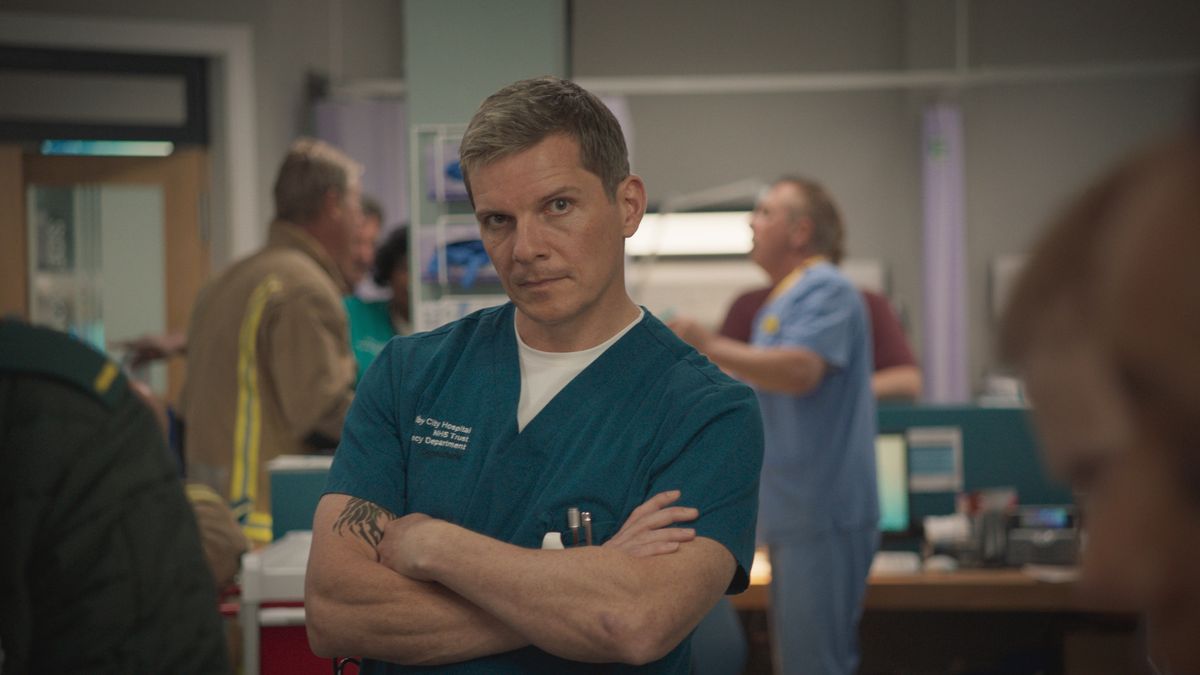 Nigel Harman: Holby highlights and Casualty exit explained trib.al/rpOBa91