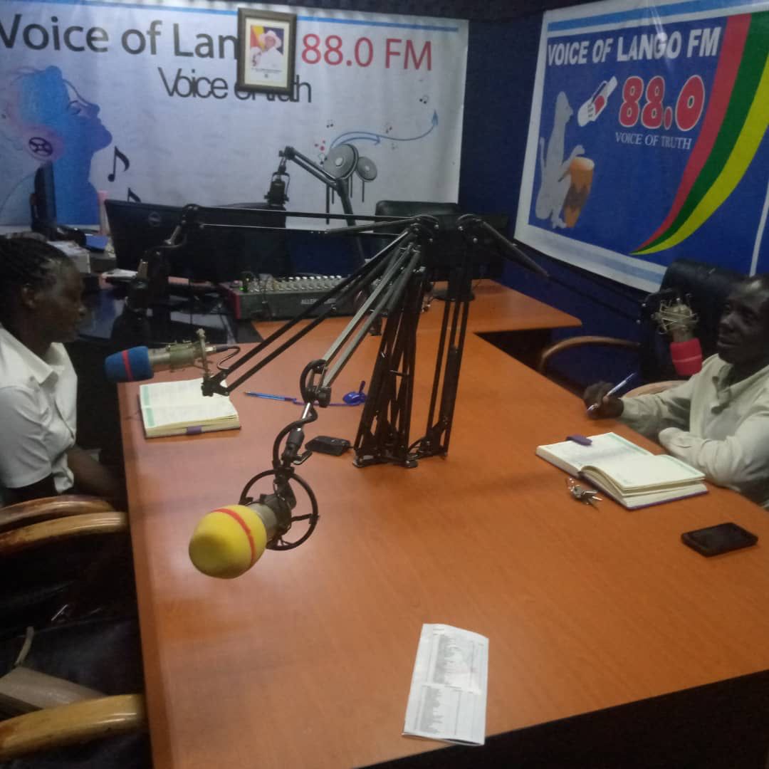 “What happens when one dies without making a will?” This is a question asked during a radio talk show on @Voiceoflangofm, conducted by JCU Lira team. When this occurs, here's what you need to know or do👇🏾; justicecentres.go.ug/applying-for-a… @UNODC_EA @JLOSUganda