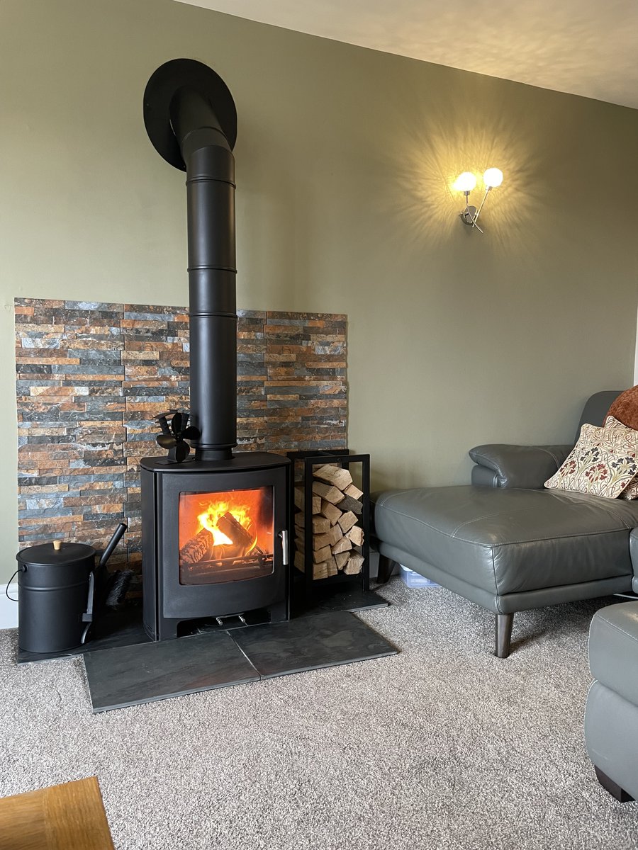 SalesBatley's tweet photo. Another great install by our HETAS lads, A Mendip Churchill 5 convector. The Lady is absolutly thrilled by our service https://t.co/5MOQcpBc3r