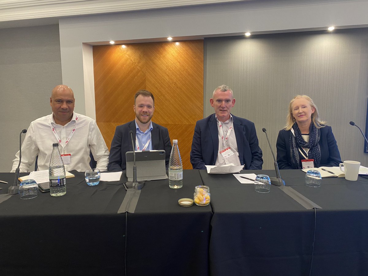 After a quick break, we have a panel session on ‘Financing actions to climate change’ with experts on green and local authority finance #apseenergy