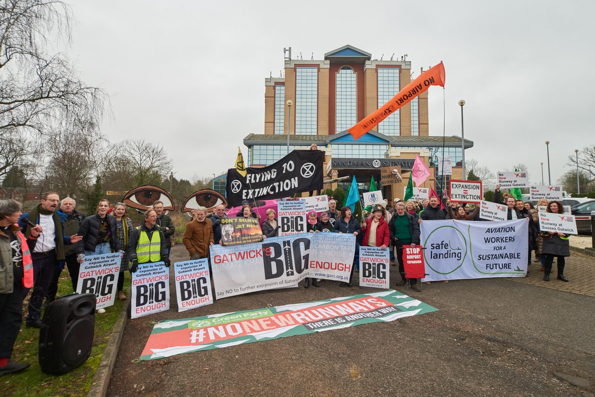 XRebellionUK's tweet photo. ✈️Stop #Gatwick Airport Expansion! 
#XR joined scores of activists to protest plans that will increase noise &amp; climate destroying carbon emissions by 1 million tonnes, boosting passenger numbers to up 80 million a year - that's #FlyingToExtinction #NoAirportExpansion
1/4 https://t.co/kFE13ieuWX