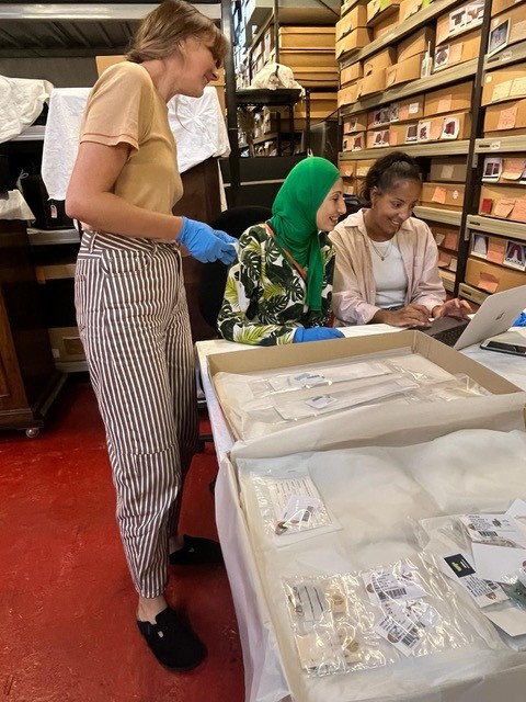 New Podcast from Johanna Zetterstrom-Sharp @JohannaZS and Heba Abd el Gawad @GawadHeba (series produced by Maria Christodoulou).

'Only Collections in the Building Episode 2: I don’t accept Horniman’s gift'

#OnlyCollections #Podcast #LocalAndGlobal 

🎧 bit.ly/4bUIk1P