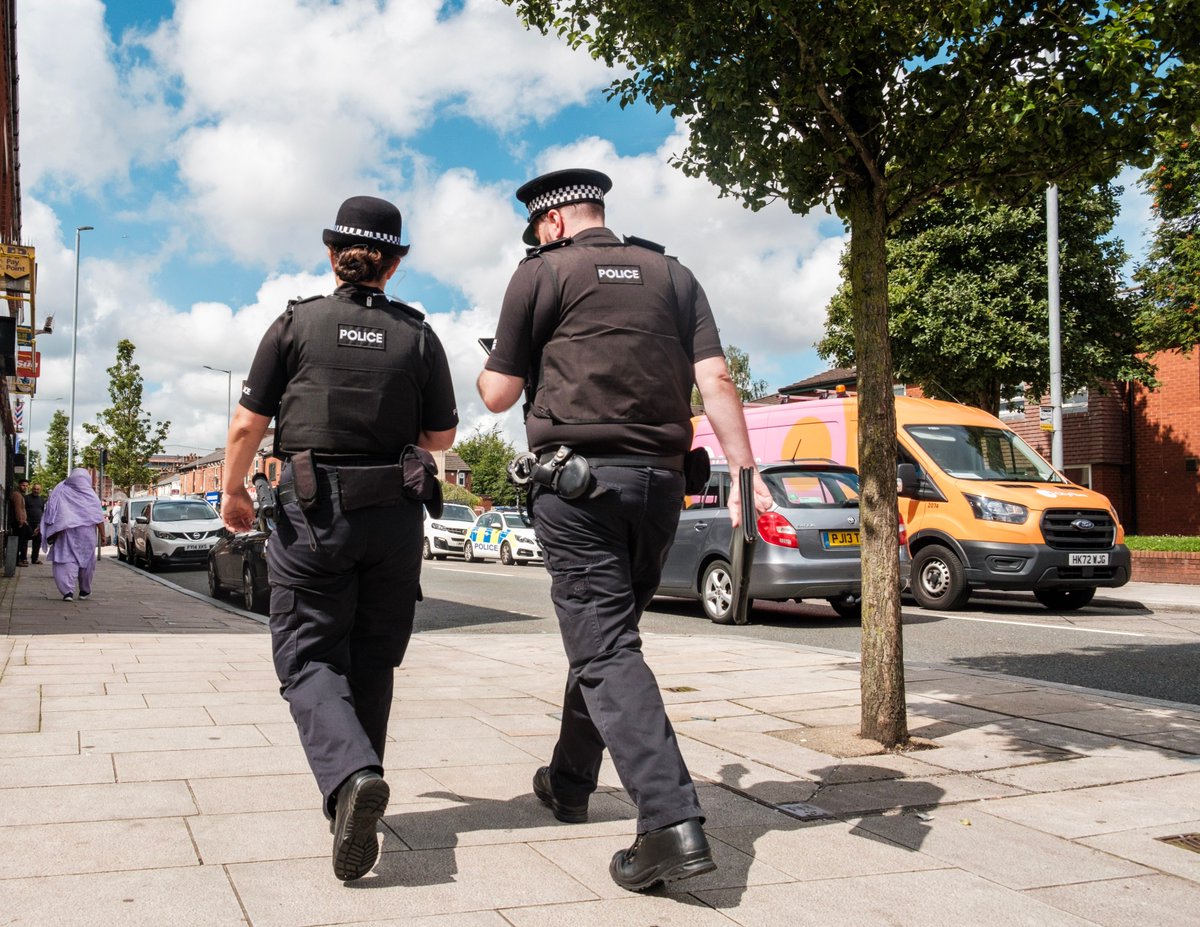 On Monday we held an #OpCenturion Surge Day, which saw even more officers on dedicated foot patrols in Preston. Here’s what we got up to: ⏹️ 26 x stop checks ⛔ 11 x stop searches 🚓 2 x arrests ⚠️ 12 x incidents attended Find out more 👉 orlo.uk/xq6hE