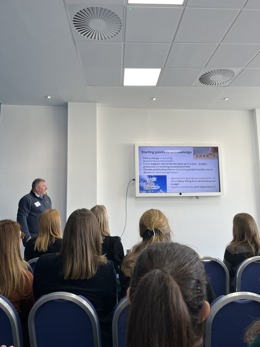 Breakout session 2 @FASScot with Steven Thomson of @SRUC on policy change and how to plan ahead #FASConnect24 #womeninagriculture