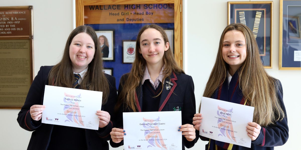 Biology Olympiad success at Wallace!

Congratulations to the Biology students in Years 13 and 14 who recently received their certificates from this years’ British Biology Olympiad. The cohort have continued the success of their predecessors with some excellent results.