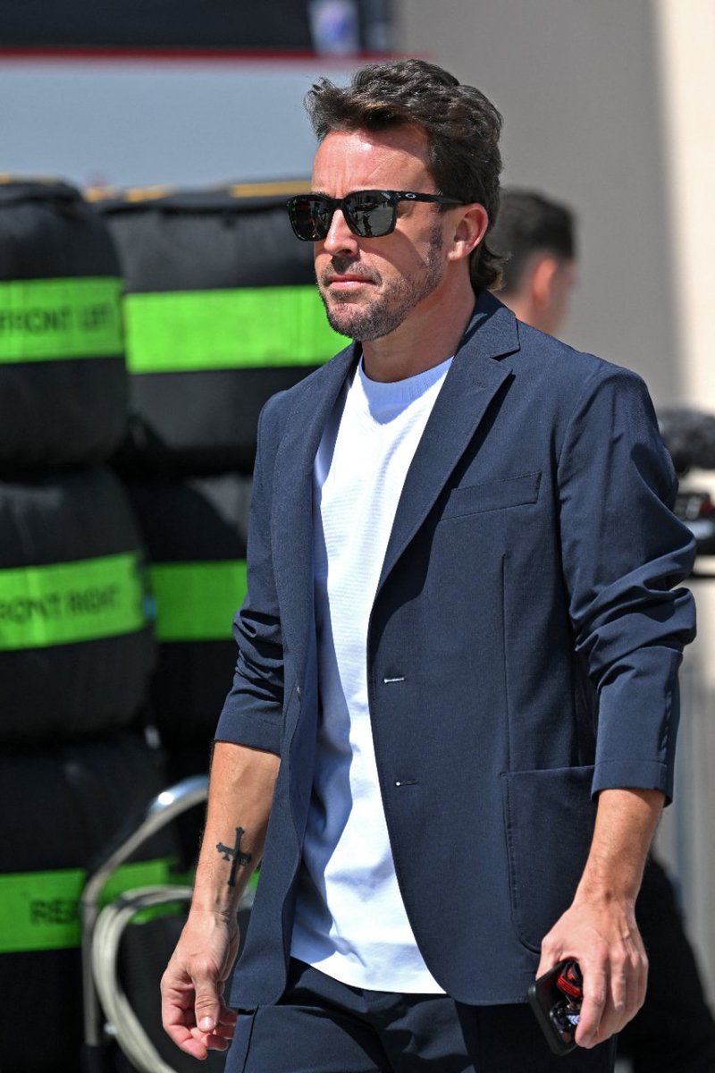 Llega papá <a href="/alo_oficial/">Fernando Alonso</a>