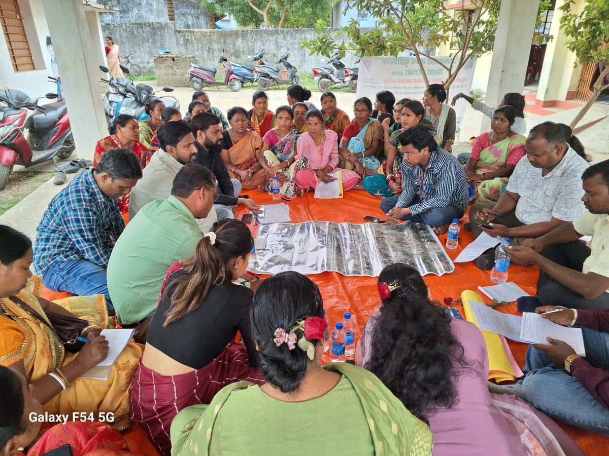 mopr_goi's tweet photo. Glimpses of training to the Gram Panchayat Facilitation Team #GPFT on People's Plan Campaign #PPC and Gram Panchayat Development Plans #GPDPs in #Jharkhand, with #Mukhiyas serving as master trainers to ensure the successful implementation of Gram Panchayat Development Plan #GPDP. https://t.co/p5ClOLvtP6