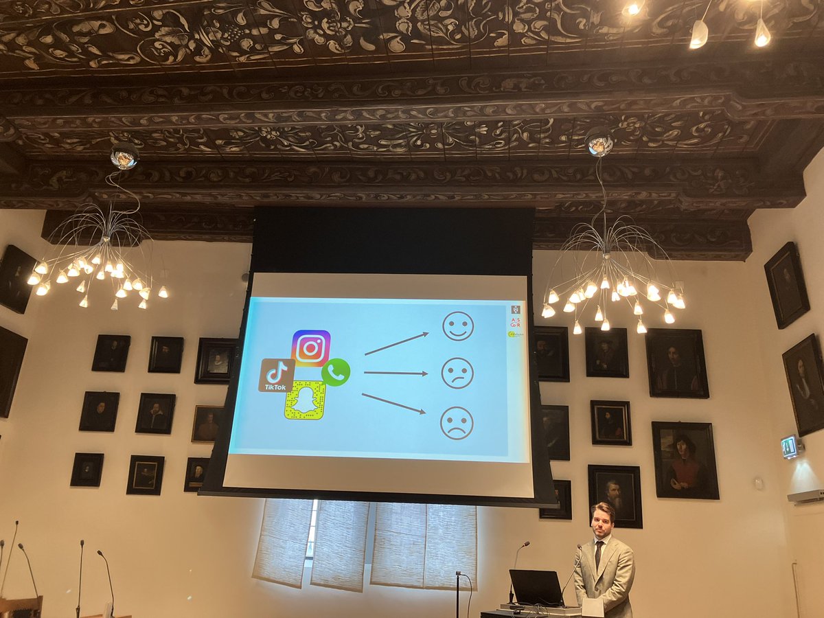 Project AWeSome (@uva_awesome) on Twitter photo 🚨Live from Agnietenkapel Amsterdam <a href="/UvA_ASCoR/">ASCoR | @UvA_ASCoR@akademienl.social</a>‼️ <a href="/TimVerbeij/">Tim Verbeij</a> is currently defending his impressive dissertation “methods matter: The effect of social media use on adolescent well-being” 📖📚. 🚨Live from Agnietenkapel Amsterdam <a href="/UvA_ASCoR/">ASCoR | @UvA_ASCoR@akademienl.social</a>‼️ <a href="/TimVerbeij/">Tim Verbeij</a> is currently defending his impressive dissertation “methods matter: The effect of social media use on adolescent well-being” 📖📚.