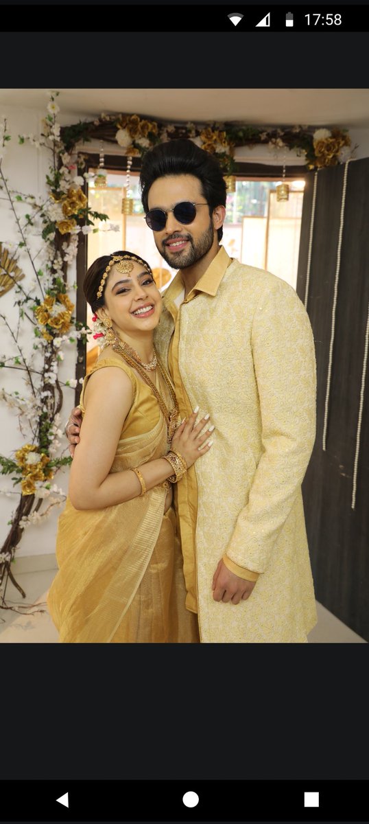 Prits098's tweet photo. Pictures are to die for! 😭😭😭 
Itna perfect koi 2 log ek sath kaise lag sakte hai? It's beyond my understanding. They look divine literally so beautiful!🥺🫶
 And this is where #MaNan got married and lived happily ever after. 
Bless the newly wed &amp; make lots of cute babies😘 https://t.co/jzPq5P4LpO