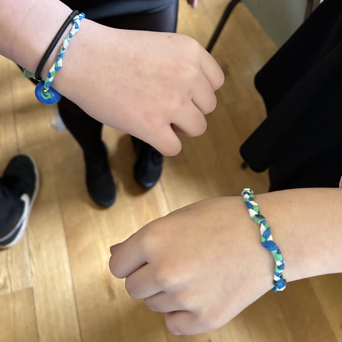 Miss Devine ✨🎻 tweet media