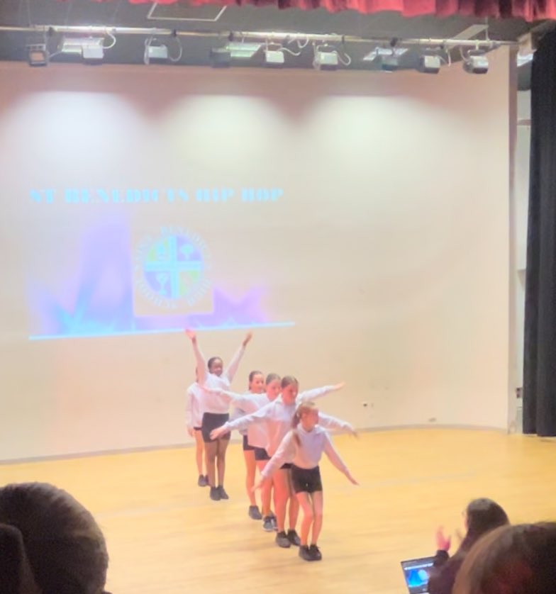 PeBenedicts's tweet photo. Fantastic start to the @onerensport Dance competition from @stbenedictsren!! Snapshot of our Senior and Junior group dances! 💃🏼🕺🏼👯🪩 https://t.co/75LjiYQegz