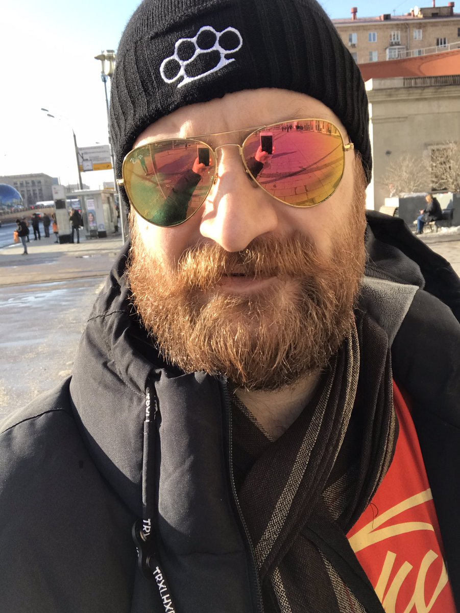 Амбассадор Эдуарда Лимонова tweet media