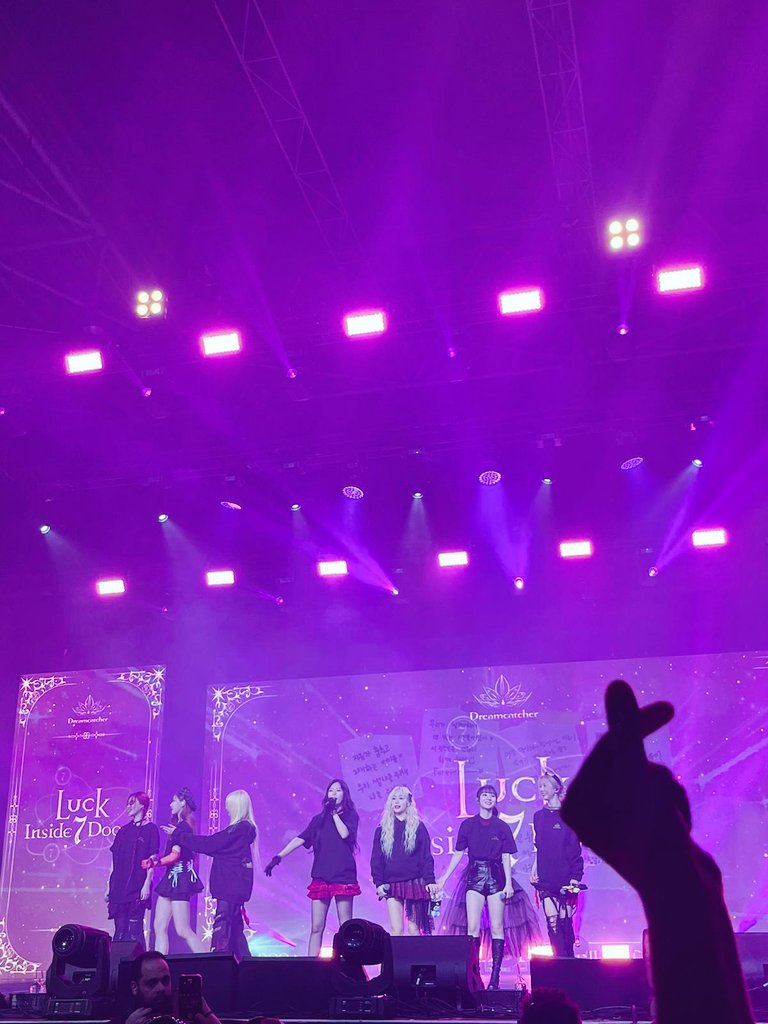 siyeonsmenu's tweet photo. i miss them. so much. https://t.co/4amaPnORVo