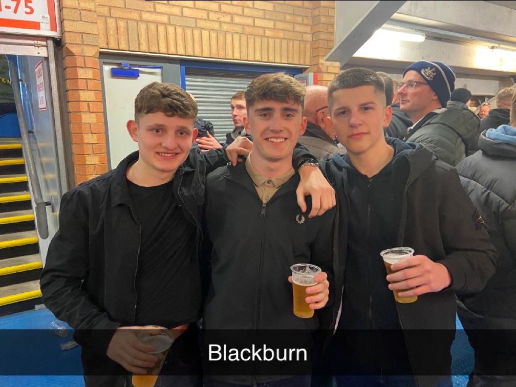 jaymar382's tweet photo. Wembley inbound >>> https://t.co/aMN8Vcr603