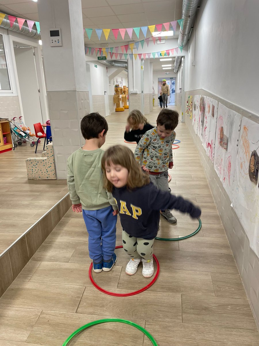 NouPatufet's tweet image. Dimecres: dia del #moviment. Un dia ple d'activitat.
A I3 calia entrar a la classe en moviment.

#setmananadelasalut2024 #ProgramaSI #ODS3 #NouPatufet