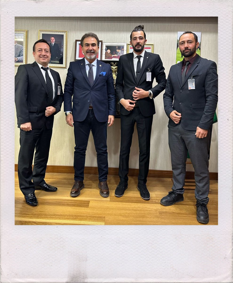 YK üyelerimiz Ali Dede,Bulut Okçu ve Ramig Zahirli; 6326 sayılı meslek kanunumuzda yapılması planlanan değişikliklerle ilgili çekince ve önerilerimizi iletmek üzere Yeniden Refah Partisi Genel Başkan Yardımcısı Sayın Mehmet Aşıla’yı makamında ziyaret ettiler.

#RehbersizTurOlmaz