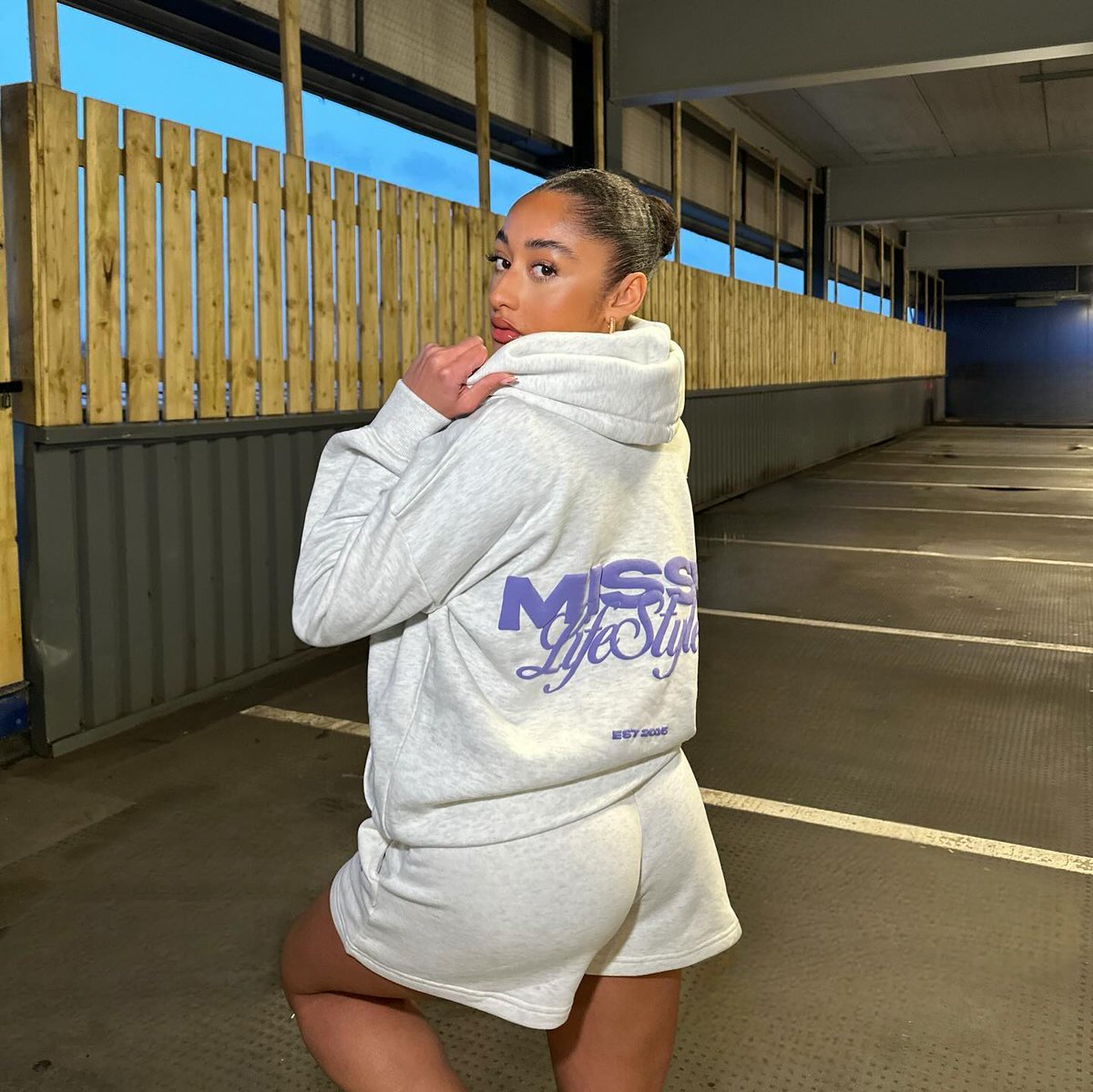 A new release slay 💘💘💘   

Elevated your tracksuit game now Missy Gang:

missyempire.com/products/tia-g…
