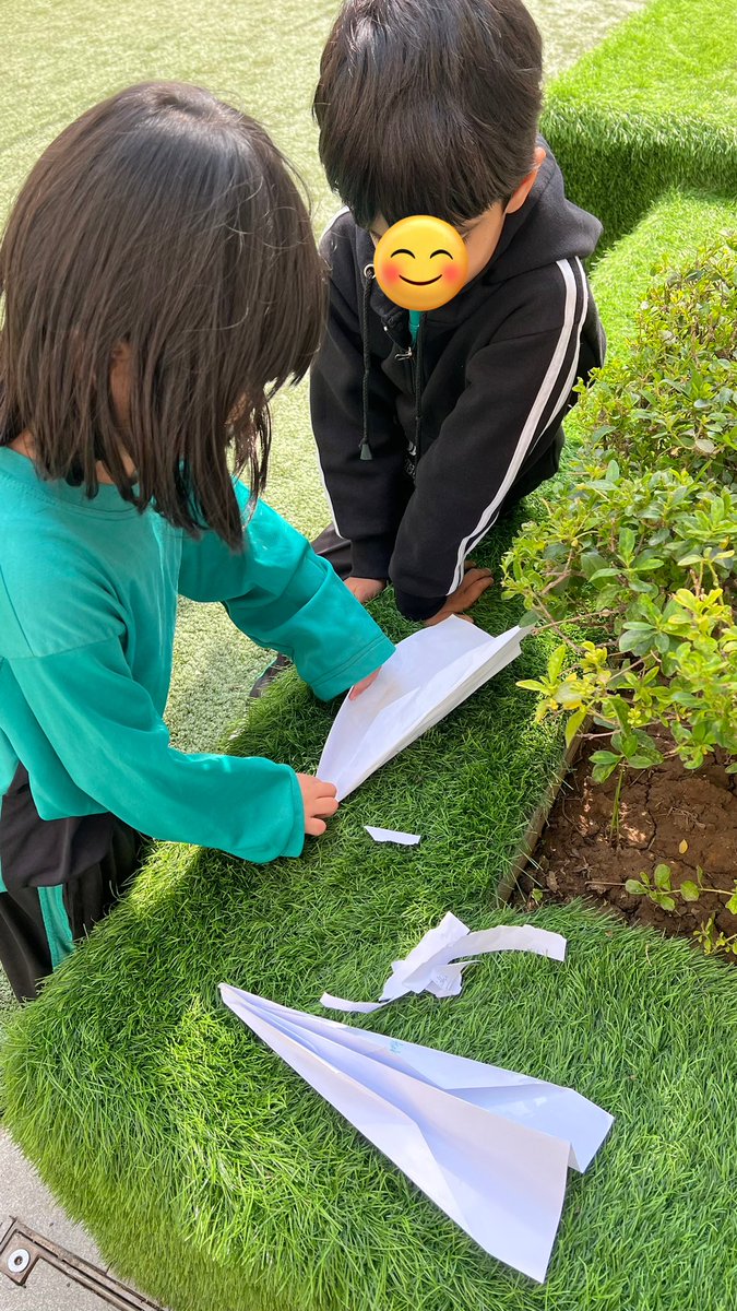 Year1_Tbs's tweet photo. "✈️ Let's soar into aerodynamics! 
Exploring the science of flight by making paper airplanes to unravel the secrets of flaps and folds. 
🛫 Design your plane for the ultimate distance challenge! Who will achieve the farthest flight? #STEAM @TBS_Delhi https://t.co/84wGl9v3fe