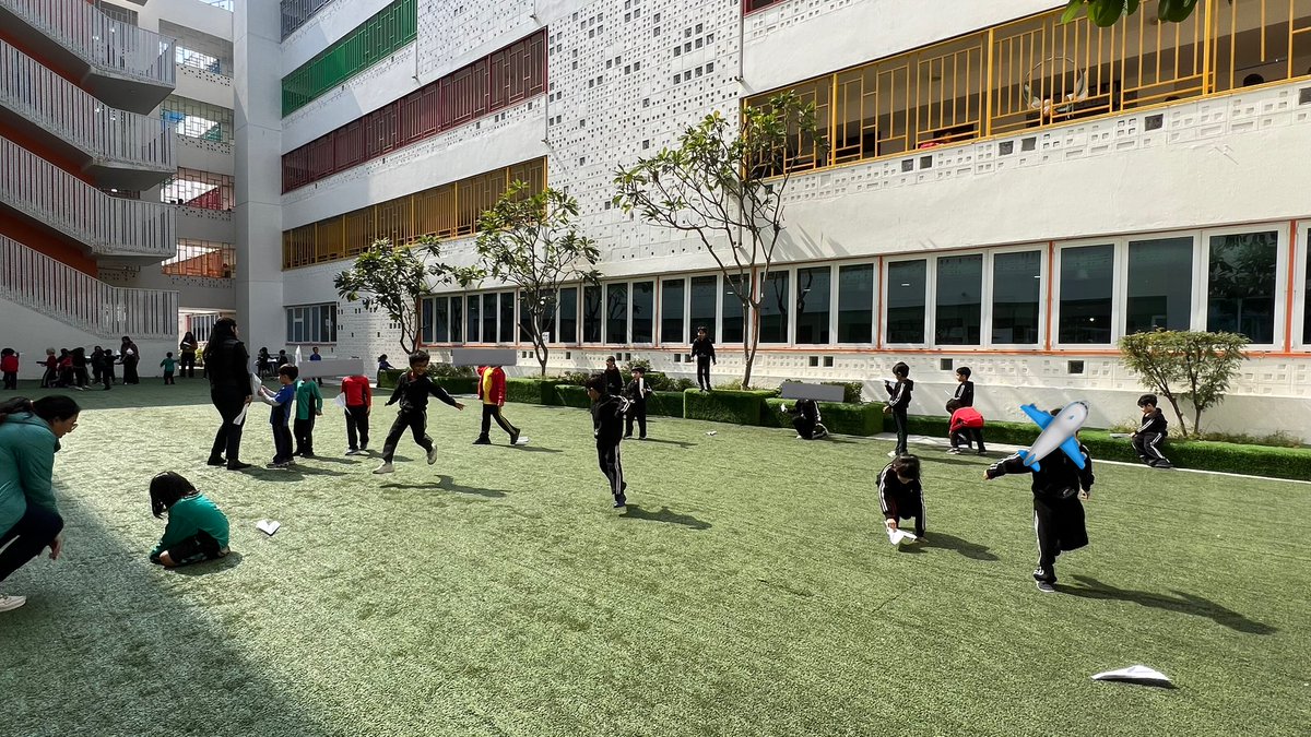 "✈️ Let's soar into aerodynamics! 
Exploring the science of flight by making paper airplanes to unravel the secrets of flaps and folds. 
🛫 Design your plane for the ultimate distance challenge! Who will achieve the farthest flight? #STEAM <a href="/TBS_Delhi/">TBS Delhi</a>