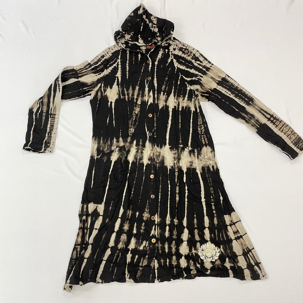 LongHaired_One's tweet photo. https://t.co/4ygjMMqazv

Ok, so what is it?

Is it a dress? Is it a tunic? Is it a jacket?

Well, YES! This amazing tie dye piece can be whatever you want it to be 🙌

#SmokinJs #TieDye #Hoody #Buttons #Dress #Jacket #Tunic #New #Versatile #Lifestyle 
#EverythingForYourSmokinLifestyle 😊