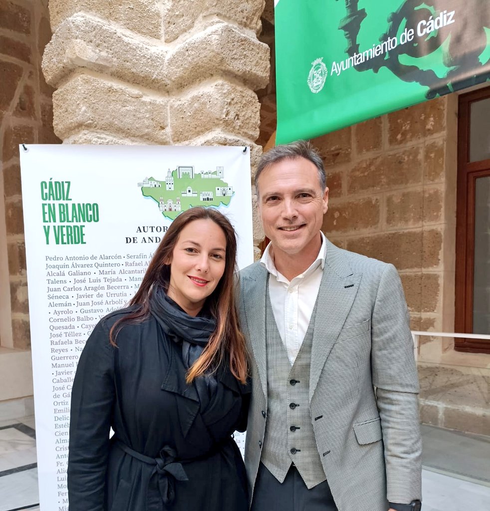 Celebrando el #DiadeAndalucia2024 en #Cadiz con Enrique Miranda. #CadizEnBlancoyVerde #28F