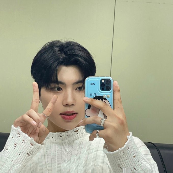 0110x0830's tweet photo. 커플 폰케이스 https://t.co/vwUUsX2JeQ