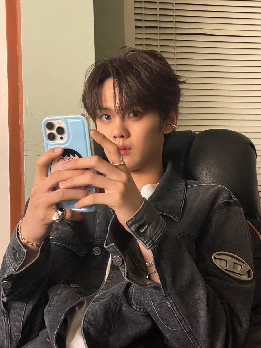0110x0830's tweet photo. 커플 폰케이스 https://t.co/vwUUsX2JeQ