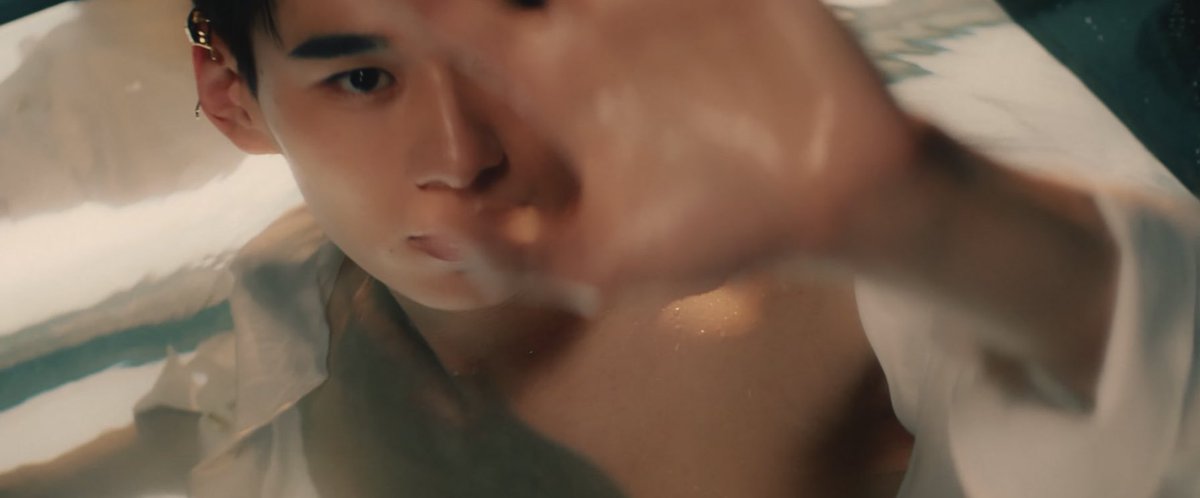 ssnowwb's tweet image. พี่จูอยู่คู่น้ำตลอดไปเลยนะคะ  #ATLASIGotThatMagic_MV