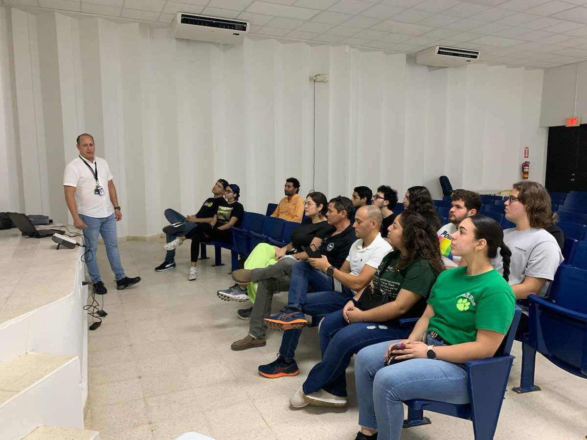 AEE INFORMA | Un grupo de estudiantes de la American Nuclear Society, Capítulo de la Universidad de Puerto Rico, Recinto de Mayagüez, realizó una visita técnica el pasado viernes, 23 de febrero, a las facilidades del Museo Tecnológico Dr. Modesto Iriarte Beauchamp (antigua planta