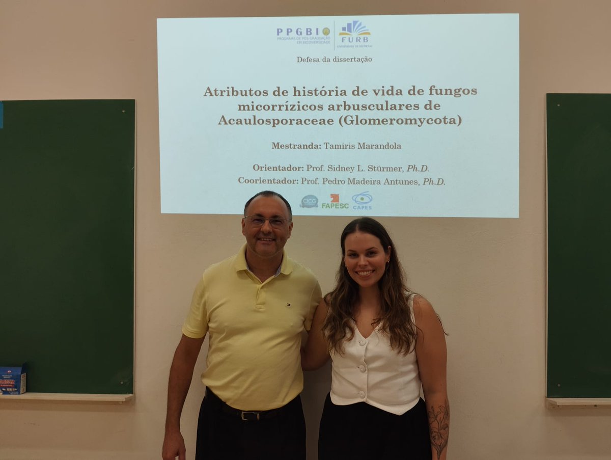 Yesterday @tmarandolaa defended her Master's thesis on life history traits of Acaulosporaceae. Superb work w/ collaboration of @1pantunes. Empty nest feeling after her 5 years in the lab. Success in your job as high school teacher now. You will be missed!