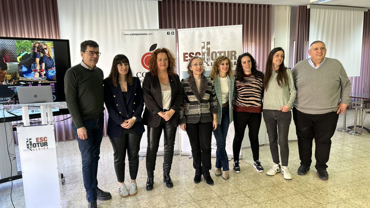 ComarquesPonent's tweet image. d’vines maridatges amb enòlogues i vinyerones lleidatanes @eschotur @incavi #espurna @DiputacioLleida @VinyaelsVilars @DO_CostersSegre @TastaVinsJuneda