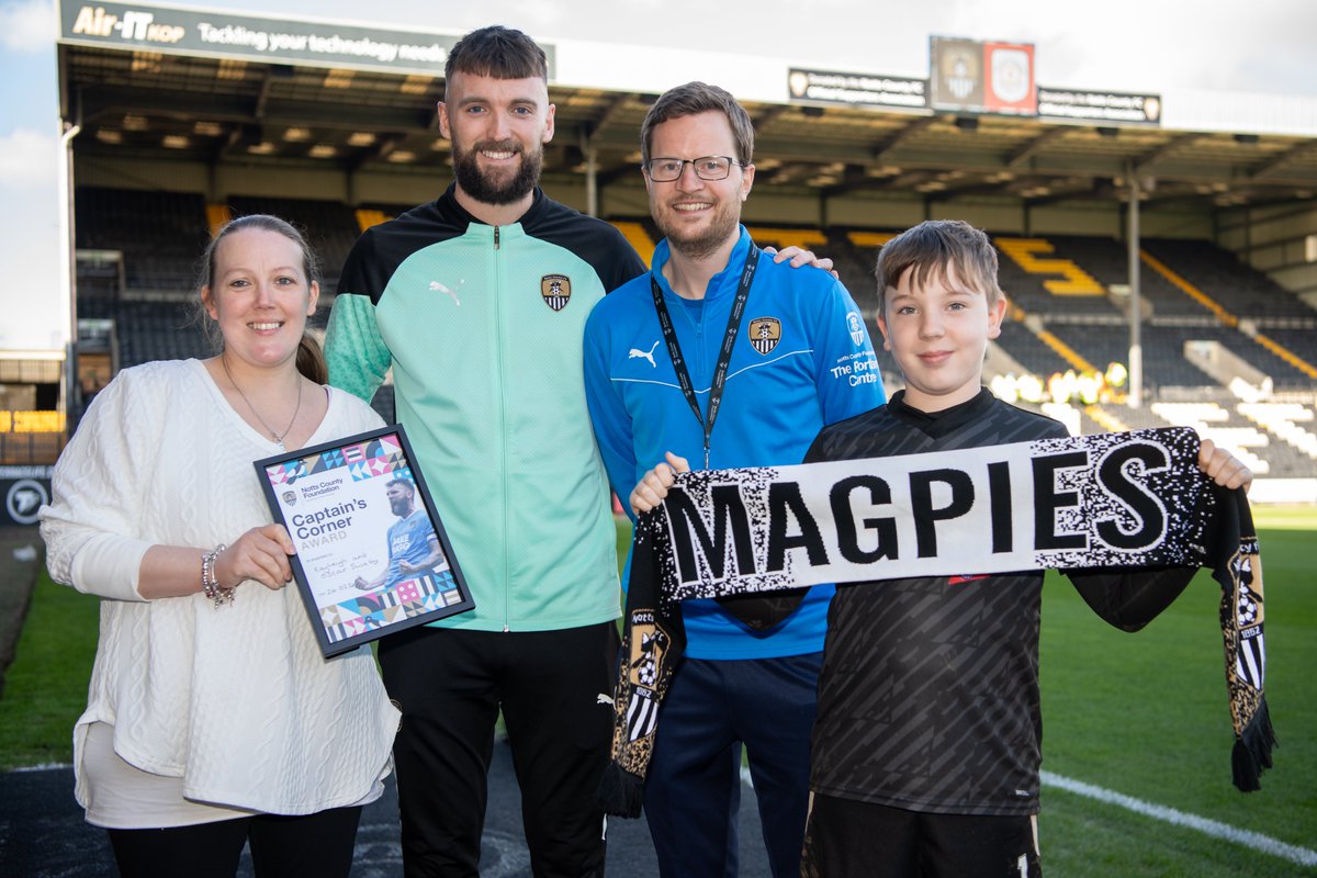 Your Captain's Corner Award winners for February: Kayleigh and Oscar! 🏆 Two very deserving recipients of this meaningful award, that we hope had an incredible time meeting our skipper @Kylecam97 🤩 #Notts 🖤🤍