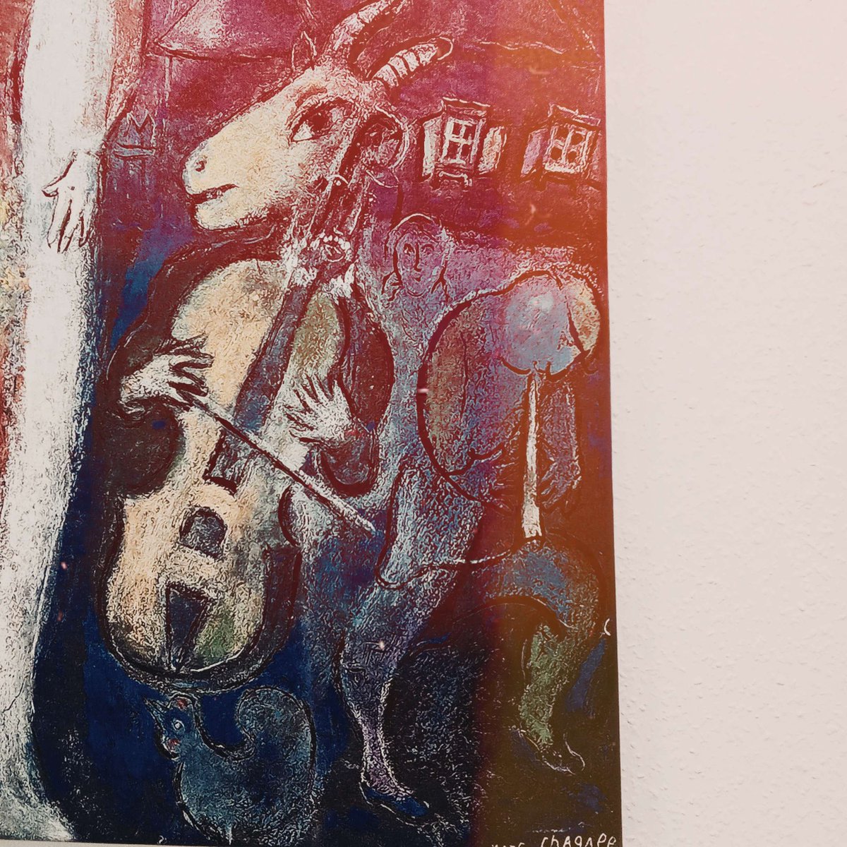 PowerlessUser's tweet image. A magyar egészségügybe vetett hitem mindig visszahozza kicsit, amikor a váróteremben teljesen indokolatlanul PATÁS ÖRDÖG NAGYBŐGŐZIK CSIRKÉK KÖZÖTT