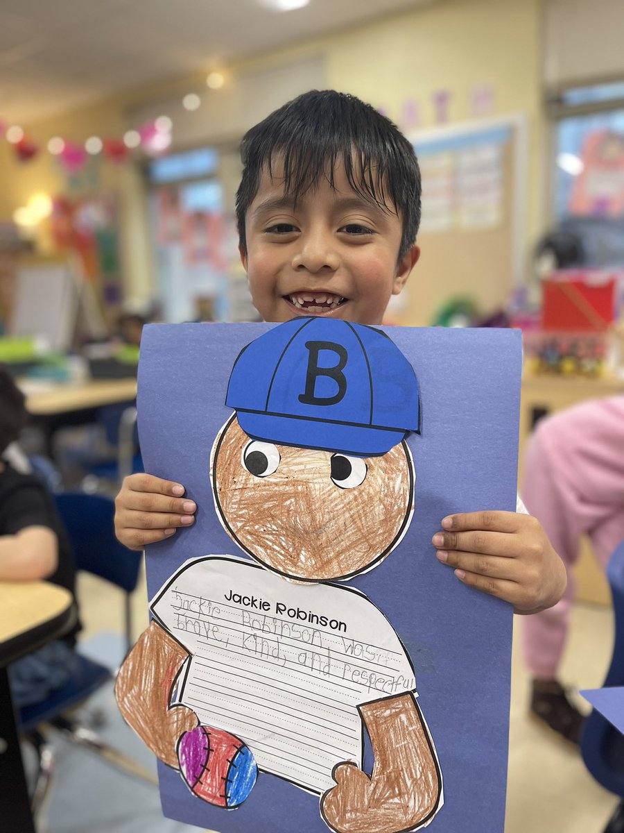 Mrs. Oakes tweet media