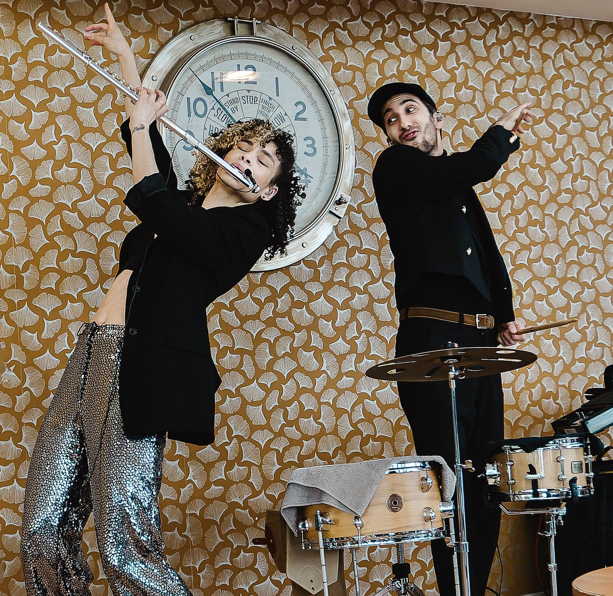 Very special moment playing for retirement house. We met beautiful people and it was a pleasure to share our music with them !