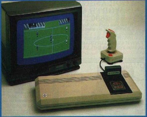 CheekyC64Gamer's tweet photo. The C64GS: a cream lozenge distinguished only by ventilation slits at the rear and a black strip across the cartridge slot including a day-glow 'C64 Games System' logo. Ahh. Beautiful ๐๐น๐
#c64 #c64gs #c64cartridge #retro #nostalgia https://t.co/yA9JpqogYl