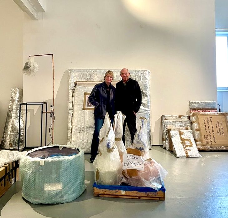 Just 3 days to the opening of 111 Not Out, this Sat. Here are London Group members ⁦@_LisaTraxler⁩ & #TimCraven with work as it arrives at the venue - Quay Arts Centre, Newport, Isle of Wight Huge thanks to the brilliant team at #QuayArtsCentre ⁦ @onthewight⁩