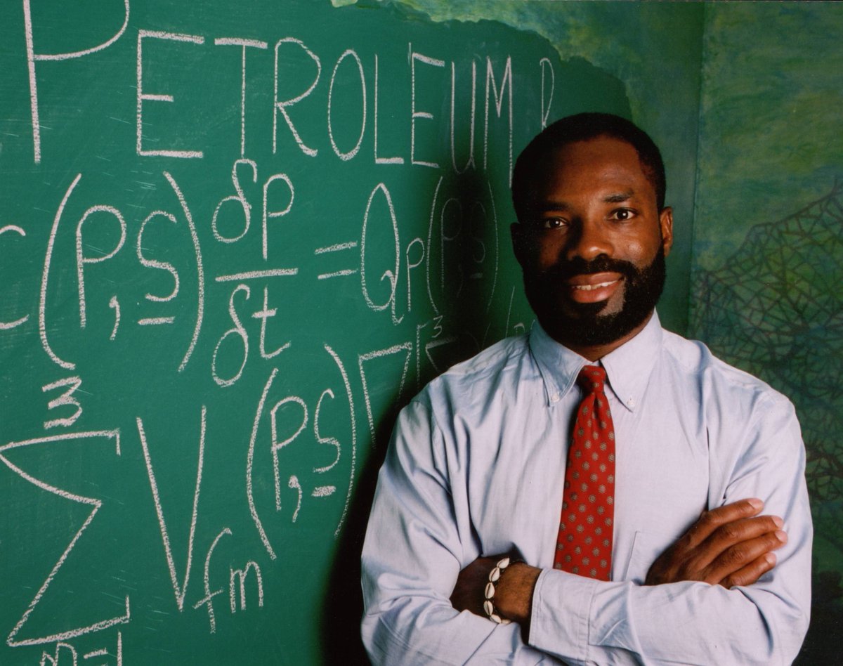 On this day in 1990, Nigerian Dr Philip Emeagwali was awarded the Gordon Bell Prize for solving what was considered one of the twenty most difficult problems in the computing field. The Gordon Bell Prize is an award presented by the Association for Computing Machinery. #bhm2024