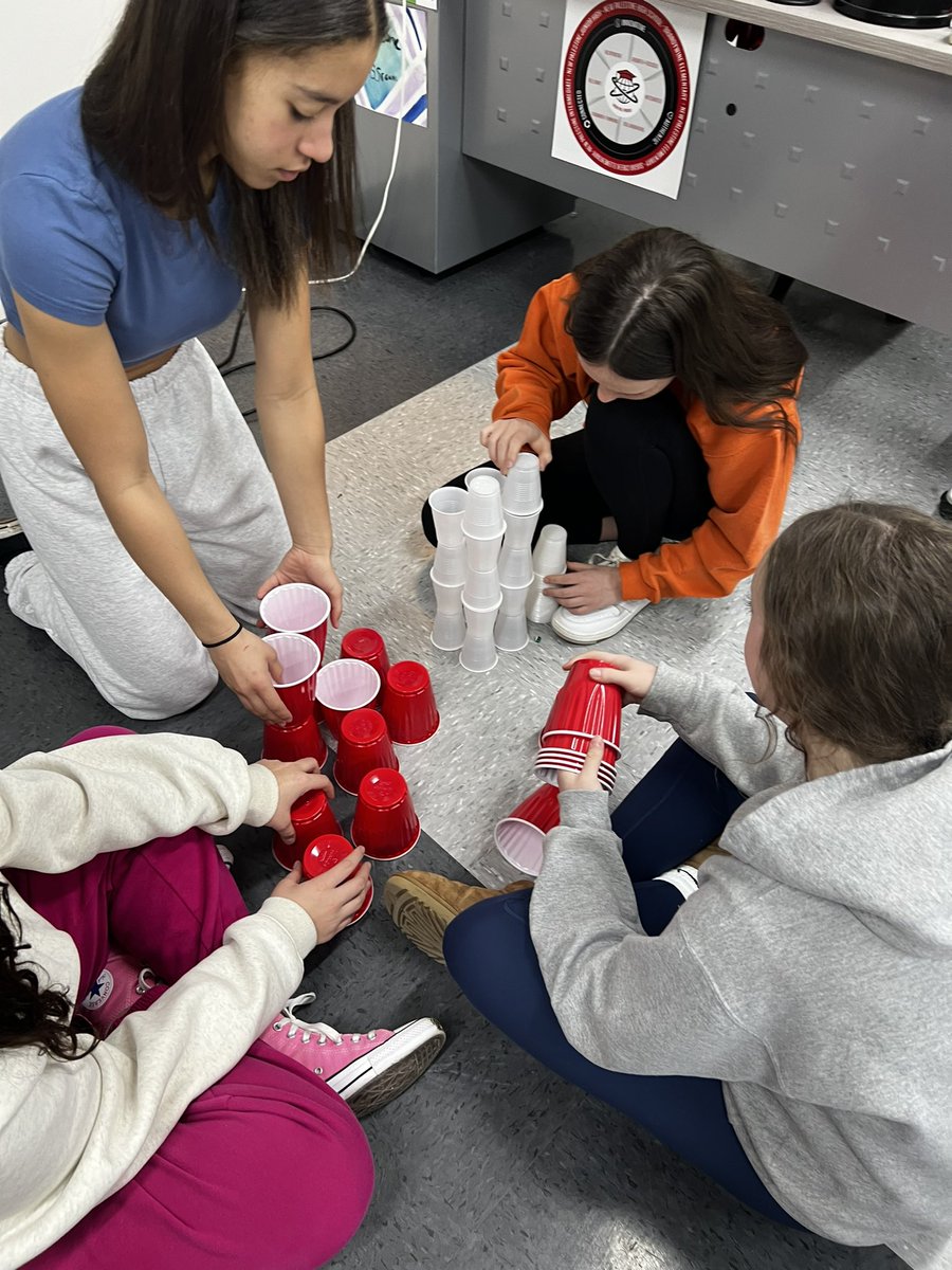 SrDoyleNPHS's tweet photo. Spanish 1 is learning about “Castells de Tarragona”. Building human towers in school is a bit unsafe, so we’re building cup towers! @NPHSDragons @srahughey @VoelzJim #spanishisfun #dragonpride https://t.co/Dxlqa4UiMf