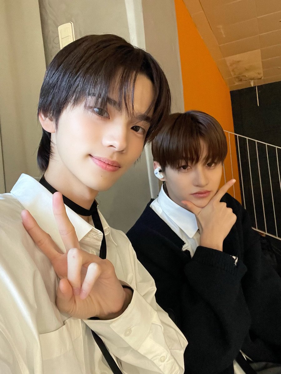 jihoonxpics's tweet image. jihoon &amp;amp; shinyu 🤍

#JIHOON #한지훈 #TWS #투어스