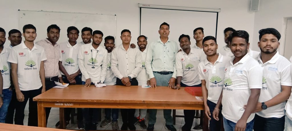 NssHardi's tweet photo. नेहरू युवा केंद्र छत्तीसगढ़ के द्वारा CGSIRD में आयोजित दो दिवसीय प्रशिक्षण कार्यक्रम "मिशन लाइफ" के प्रशिक्षण के पश्चात की.........   @nyksindia @NYKS_CG @KorbaNyks @YupnarayanY https://t.co/QAZch6FmcH