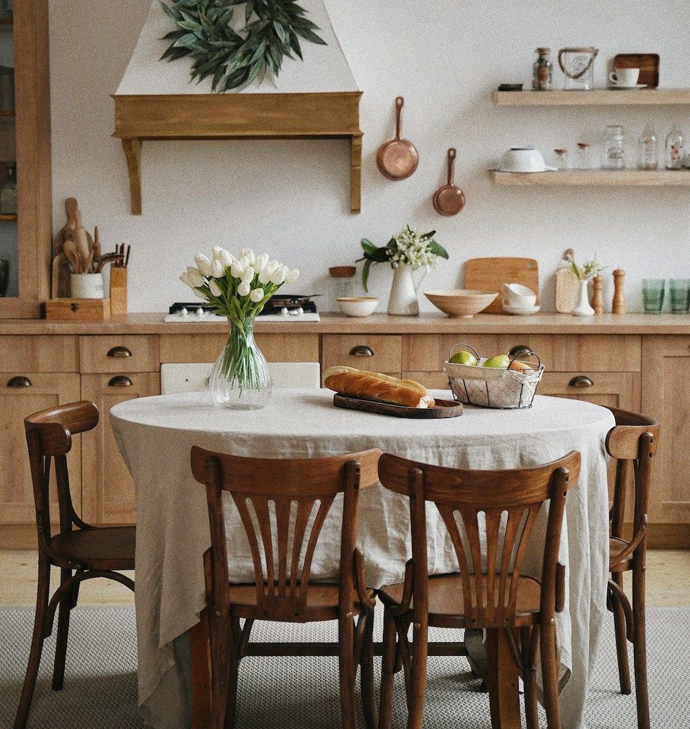 Fundraising can be difficult, but you don't have to raise money on your own.

By inviting friends for dinner and asking them to help fundraise, you can multiply your fundraising efforts.

Check out more with the latest article from Roosevelt Tech!

roosevelt.tech/articles/campa…