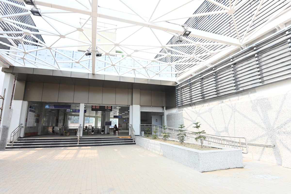 metrorailwaykol's tweet photo. Photographs of the #Esplanade Metro station of #GreenLine which will be an #interchanging station with #BlueLine and #PurpleLine.
#railinfra4westbengal
#amarkolkatametro https://t.co/YqDfhJLiOC