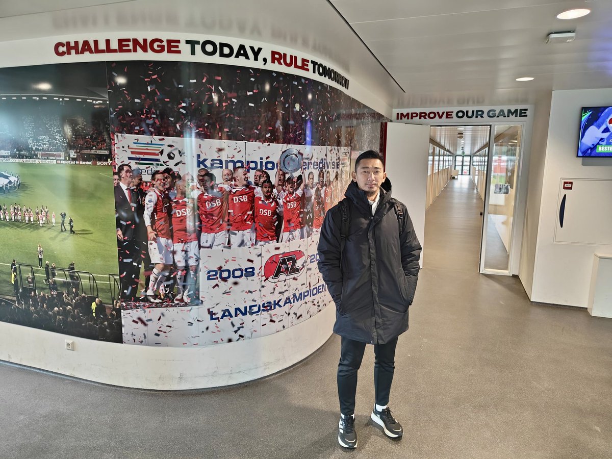 FirdausTanAziz's tweet photo. The @SelangorFC International Coach Development Program (Professional Club Visit) - @UEFAYouthLeague Round of 16

@AZAlkmaar (3) 1 - 1 (4) @FCPorto 

*FC Porto won through penalty kick.

Details in LinkedIn: link in bio.

#Alhamdulillah 
#AllPraisesToAllah
#SholluAlanNabiMuhammad https://t.co/et3DFbjW33
