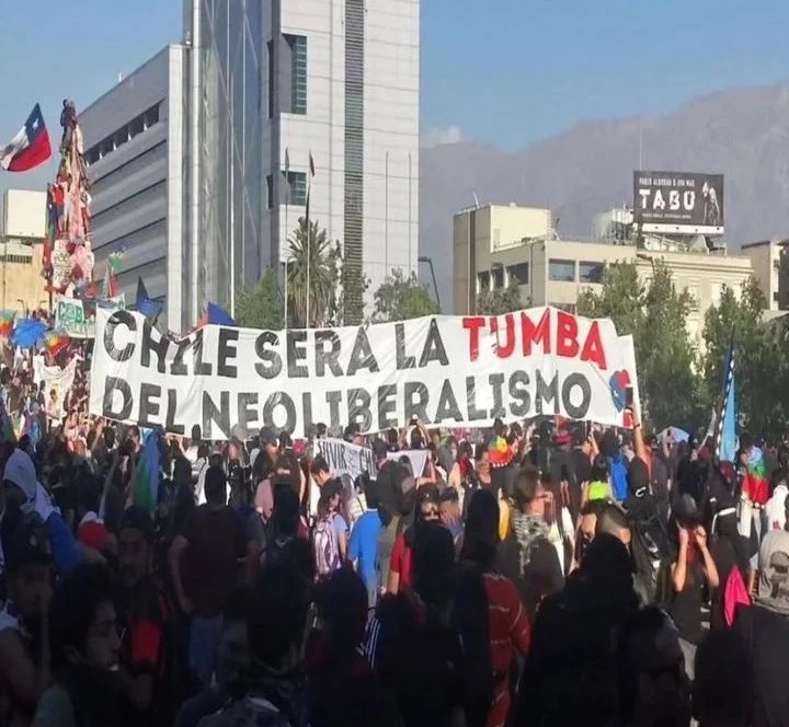 CascadasUn's tweet photo. Chile en 3 Actos.
Alta Performance. https://t.co/WrHVzEYTwG