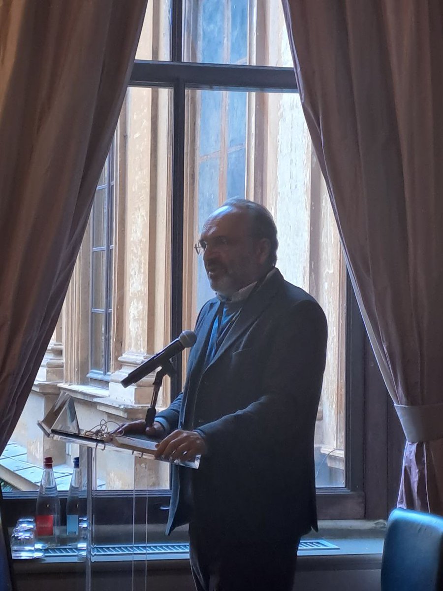 "Non essere sostenibili fa sì che le aziende non attraggano giovani talenti che oggi sono attenti alle tematiche della sostenibilità e dei valori" - Prof. Carlo Alberto Pratesi <a href="/UnivRoma3/">Università Roma Tre</a>

#ProBonoItalia49RT <a href="/ca_pratesi/">CarloAlberto Pratesi</a>