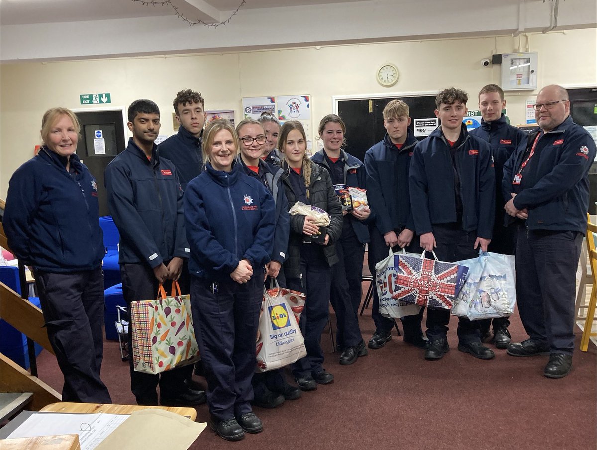 Lancashire Fire & Rescue Service Fire Cadets (@lfrscadets) on Twitter photo Our cadets from Burnley chose to support their local food bank for their citizenship project at Gannow Community Centre. #CommunitySupport #inspiring <a href="/UKFireCadets/">πUK Fire Cadets π</a> <a href="/LancashireFRS/">Lancashire Fire & Rescue Service</a> <a href="/BurnleyFire/">Burnley Fire Station</a> Our cadets from Burnley chose to support their local food bank for their citizenship project at Gannow Community Centre. #CommunitySupport #inspiring <a href="/UKFireCadets/">πUK Fire Cadets π</a> <a href="/LancashireFRS/">Lancashire Fire & Rescue Service</a> <a href="/BurnleyFire/">Burnley Fire Station</a>