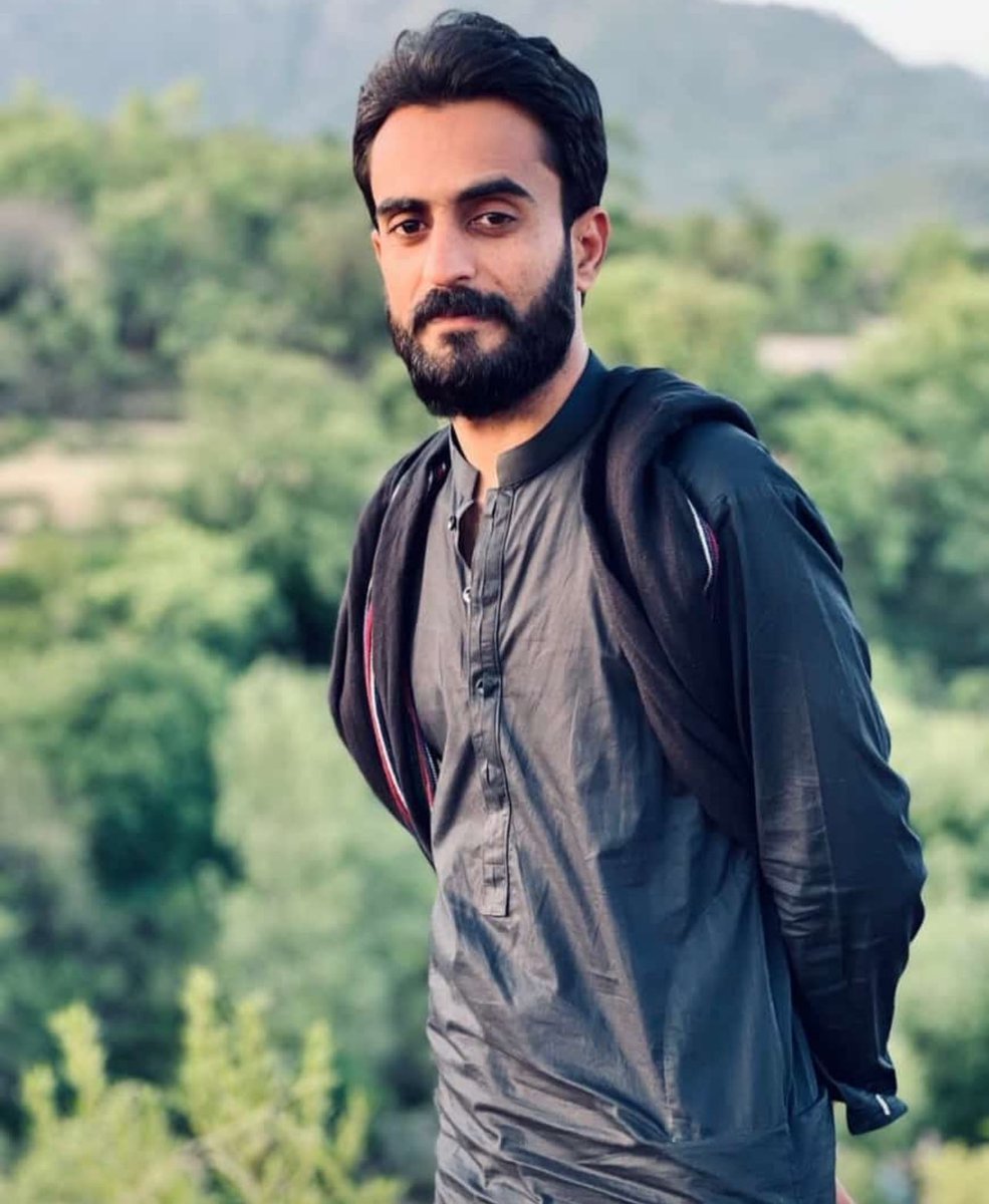 dr_mahi_baloch's tweet photo. Imtiaz Alim s/o Muhammad Alim was forcibly abdctd from Hostel City at around 2:50 pm from Islamabad in a Ambulane. He is a resident of Nall, Khuzdar. He is a graduate Arid Agriculture University Rawalpindi. Recently, he is pursuing a Mphil degree
#ReleaselmtiazAlim https://t.co/Y7JEBwXVEf