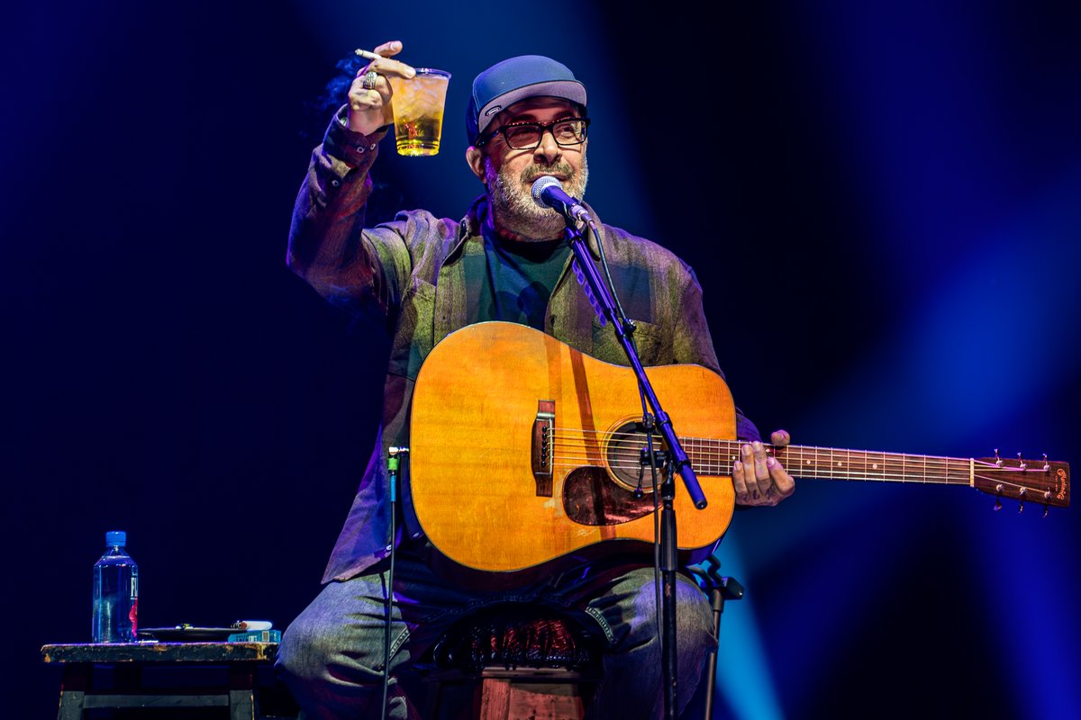 TulsasCasino's tweet photo. 'Am I The Only One' missing @aaronlewismusic today? 🤔 What was your favorite song of the night?
📸 Brendan Steeves Photography
.
.
.
#AaronLewis #RiverSpiritCasinoResort #TulsaOklahoma #Tulsamusicscene #ThingstodoinTulsa #Tulsaconcert #RiverSpiritCasino #countrymusic https://t.co/FXSyYYL94H